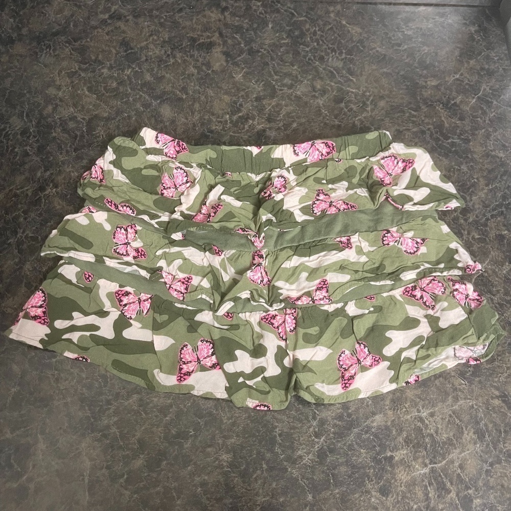 ! 365 Kids Green Camo Butterfly Skirt Girls Size 7